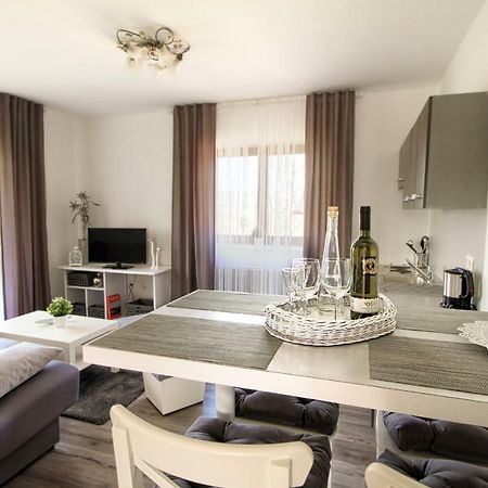 Filip Apartment ラコヴィツァ エクステリア 写真
